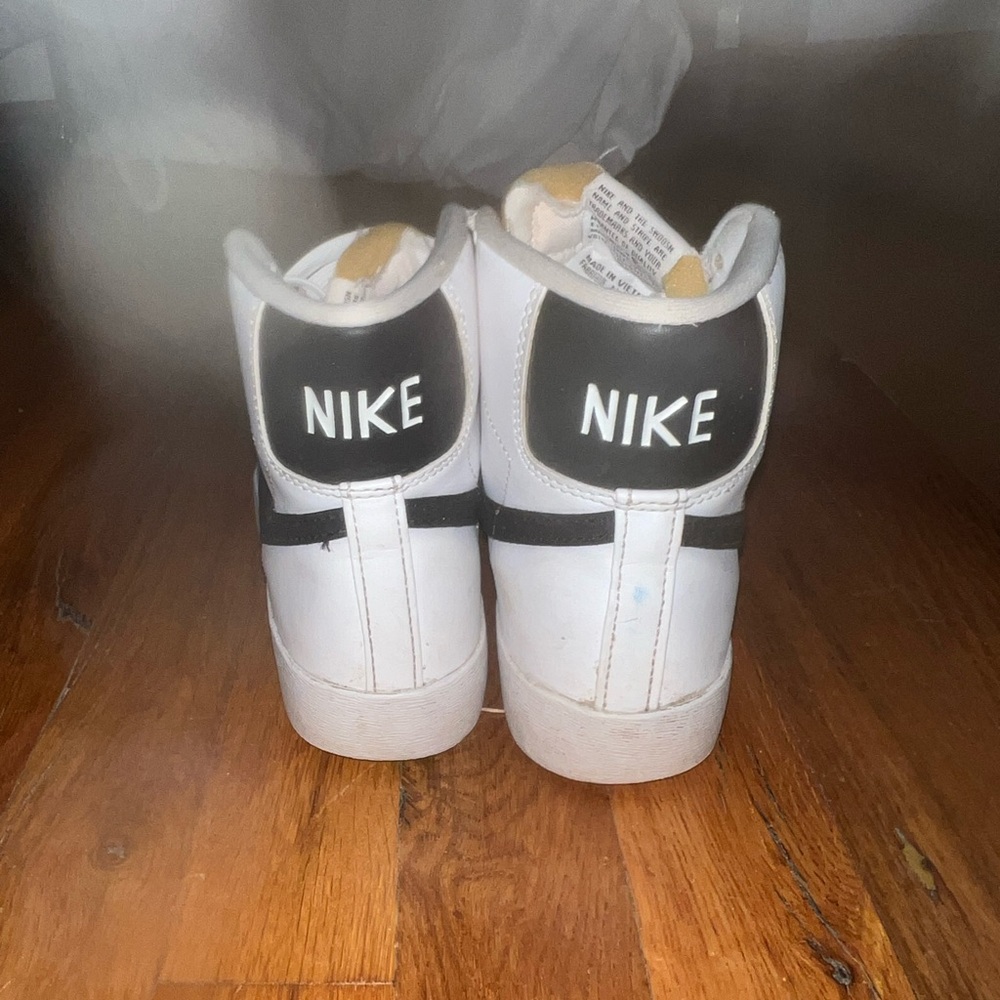 Nike Blaze size 7.5
